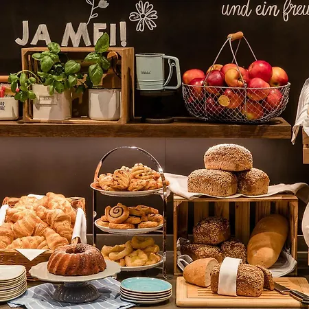 Motel One Berlin-Ku'Damm-2